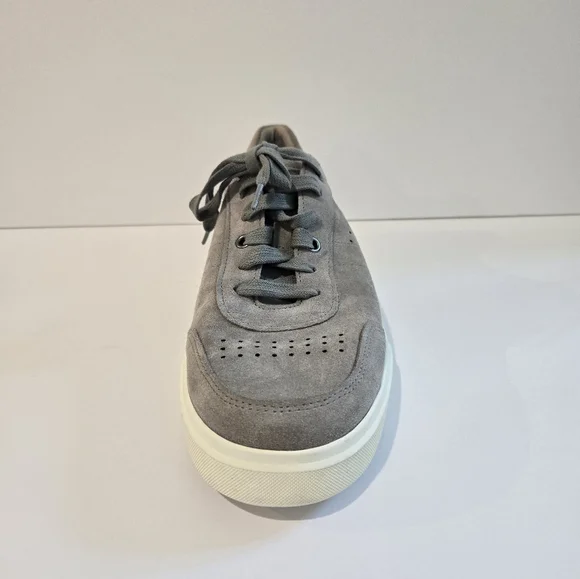 VINCE BRADY SUEDE SNEAKERS 8.5